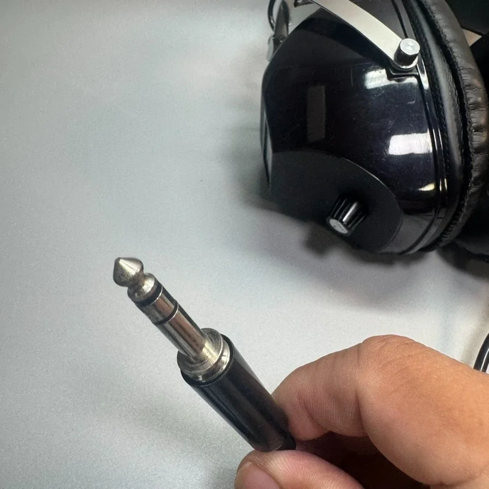 ArcherKit‎ Deluxe Stereo Headset Kit Cat No. 28-4005 Tandy Corp Made in Japan